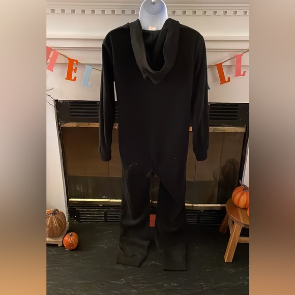 CAT AND JACK SKELETON ONSIE/PAJAMAS SIZE XL(14) - Picture 2 of 4